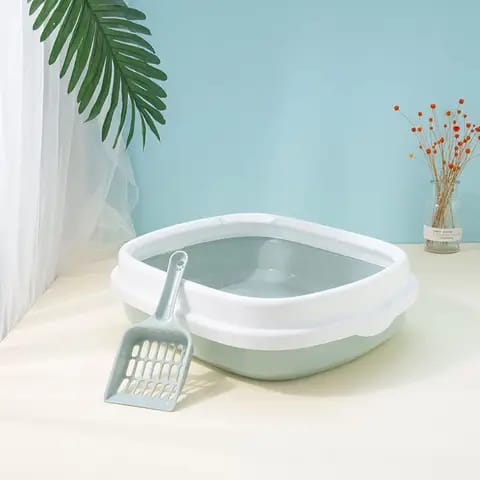 &nbsp;discover the Cat Litter Tray with Lid &amp; Scoop (China). Our Cat Litter Tray with Lid &amp; Scoop is a practical and affordable solution for cat owners in China. Made from durable plastic, this litter tray features a tight-fitting lid to minimize odors and messes, while the included scoop makes cleaning easy. Perfect for busy pet owners, this litter tray is designed for convenience and hygiene.